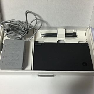 ニンテンドー DSi ブラック(携帯用ゲーム機本体)