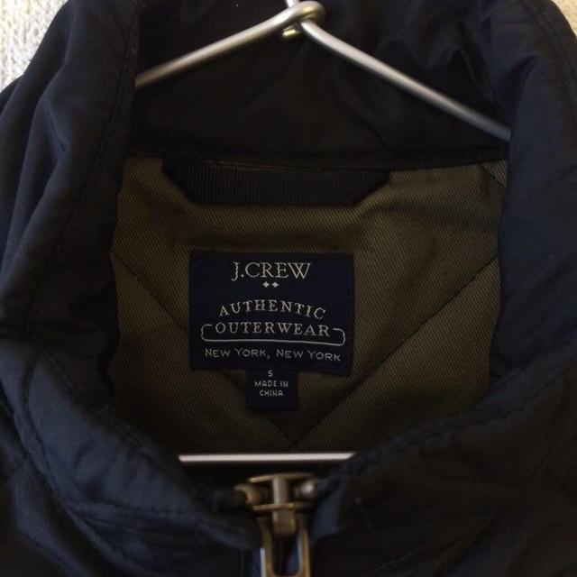 J.Crew(ジェイクルー)のj.crewインナーダウンベスト メンズのジャケット/アウター(ダウンベスト)の商品写真