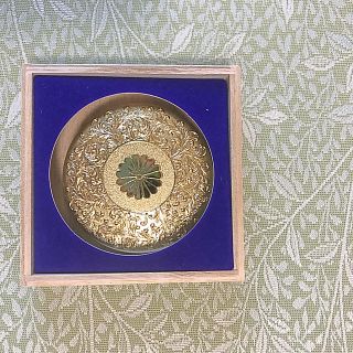 皇居 限定 宮内庁 朱肉 金色 ゴールド 菊の御紋の通販 by ブレア's