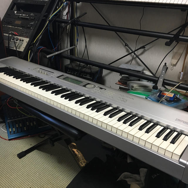 KORG TRITON LE 88鍵盤 シンセサイザー-