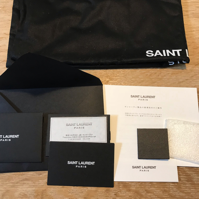 Saint Laurent(サンローラン)のサンローラン  ショッピング トート ソフトレザー グレー レディースのバッグ(トートバッグ)の商品写真