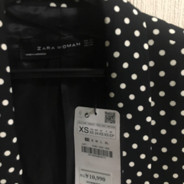 ZARA(ザラ)のZARA新品ドット柄テーラードジャケット レディースのジャケット/アウター(テーラードジャケット)の商品写真