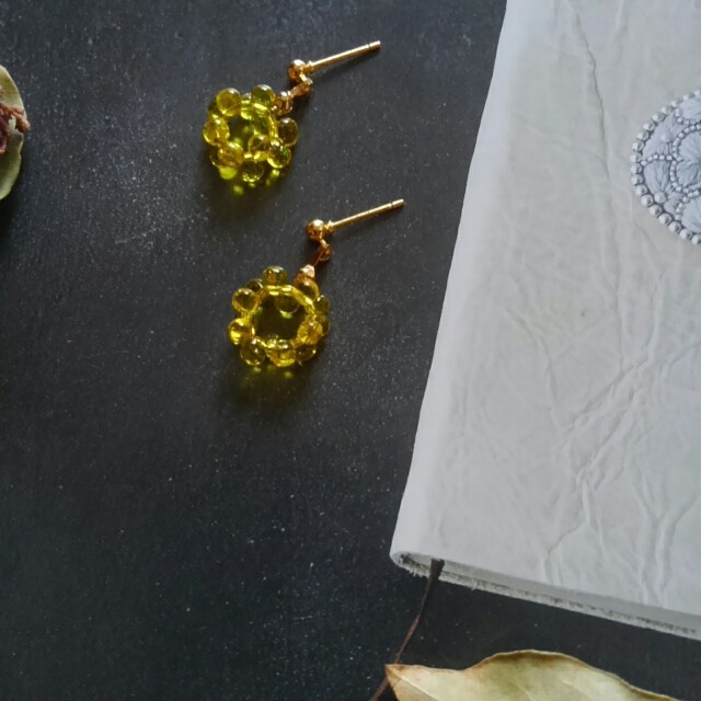 mina perhonen(ミナペルホネン)のcircle lemon drops ハンドメイドのアクセサリー(ピアス)の商品写真