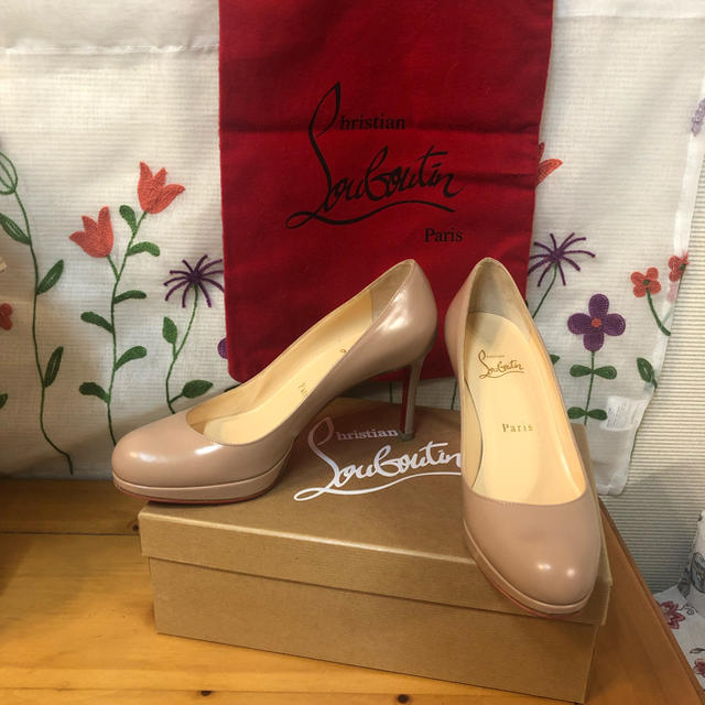 ＣＨＲＩＳＴＩＡＮ　ＬＯＵＢＯＵＴＩＮ　パンプス クリスチャンルブタン