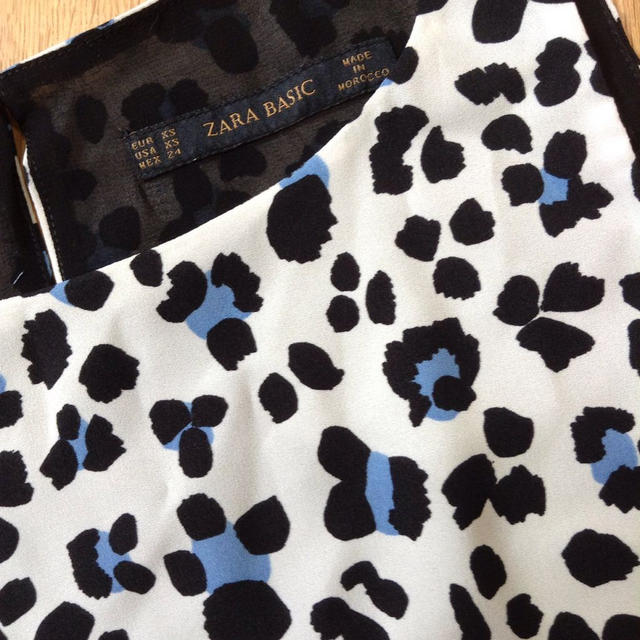 ZARA(ザラ)のＺＡＲＡ.　ノースリーブトップス ♡ レディースのトップス(シャツ/ブラウス(半袖/袖なし))の商品写真