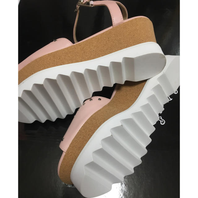 Rady(レディー)の夏 新品未使用 micoameri シャークソールスタッズサンダル レディースの靴/シューズ(サンダル)の商品写真
