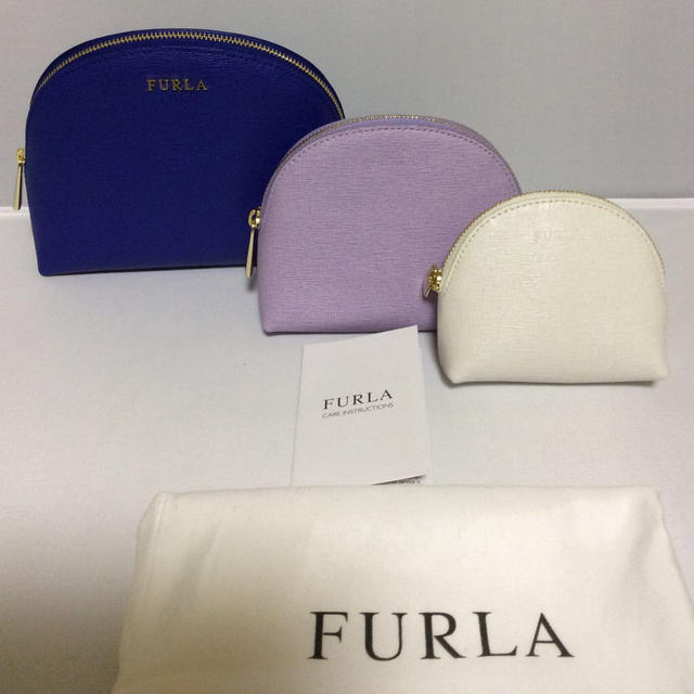 Furla(フルラ)の新品フルララベンダー色ポーチ レディースのファッション小物(ポーチ)の商品写真