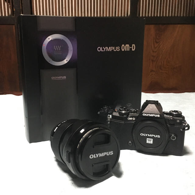正規店仕入れの - OLYMPUS OM-D F2.8キット 12-40mm ・PROレンズ MarkII E-M5 ミラーレス一眼 正規店仕入れの - OLYMPUS OM-D F2.8キット 12-40mm ・PROレンズ MarkII E-M5 ミラーレス一眼