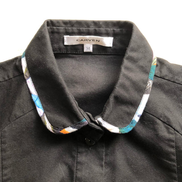 CARVEN(カルヴェン)のカルヴェンのお袖が可愛いショート丈ブラウス 美品CARVEN レディースのトップス(シャツ/ブラウス(半袖/袖なし))の商品写真