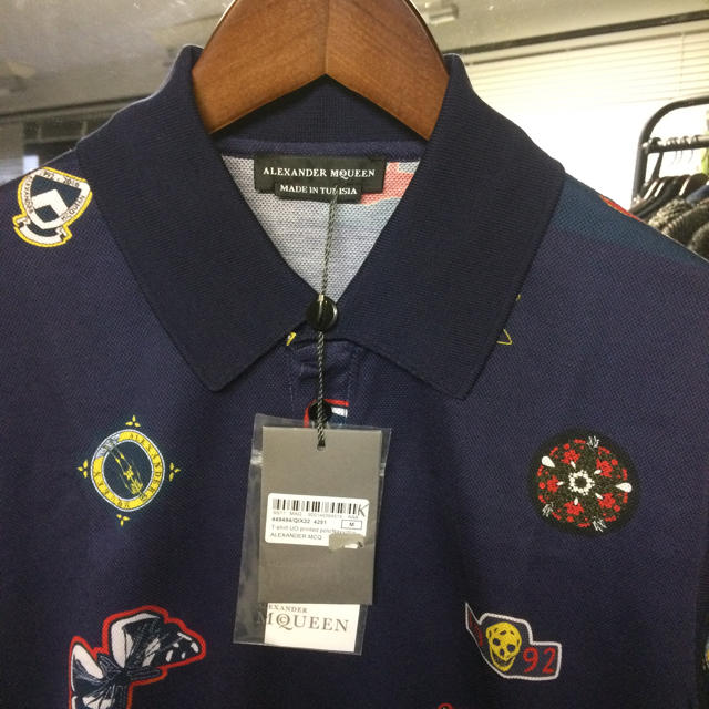 新品】ALEXANDER MCQEEN プリントポロシャツ Mサイズ 新品】ALEXANDER MCQEEN プリントポロシャツ Mサイズ
