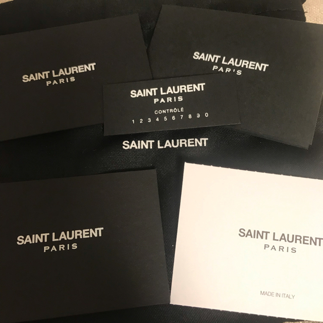 キメの◈ Saint コインケース Saint Laurentの通販 by にしこ's shop｜サンローランならラクマ Laurent - サンローラン フラグメント カード ∌くことに
