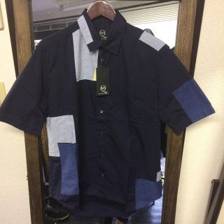 マックキュー(McQ)の【新品】McQ ALEXANDER MCQEEN パッチワーク半袖シャツ(シャツ)