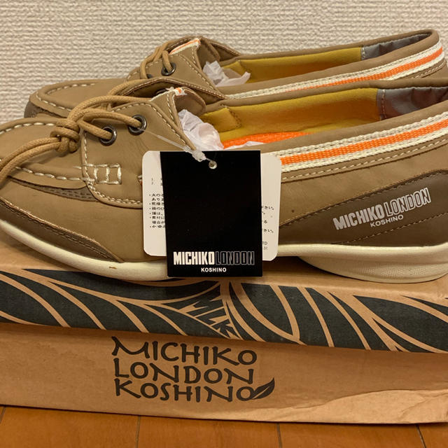 MICHIKO LONDON(ミチコロンドン)のミチコロンドン コシノ カジュアルパンプス 24.5cm レディースの靴/シューズ(スニーカー)の商品写真