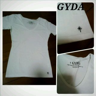 ジェイダ(GYDA)のGYDA♡VネックTシャツ(Tシャツ(半袖/袖なし))