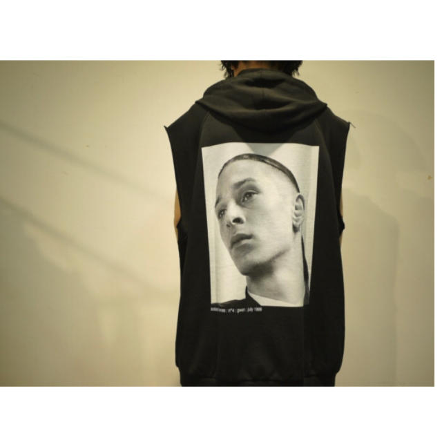 登坂広臣 着用 RAF SIMONS ノースリーブパーカー-
