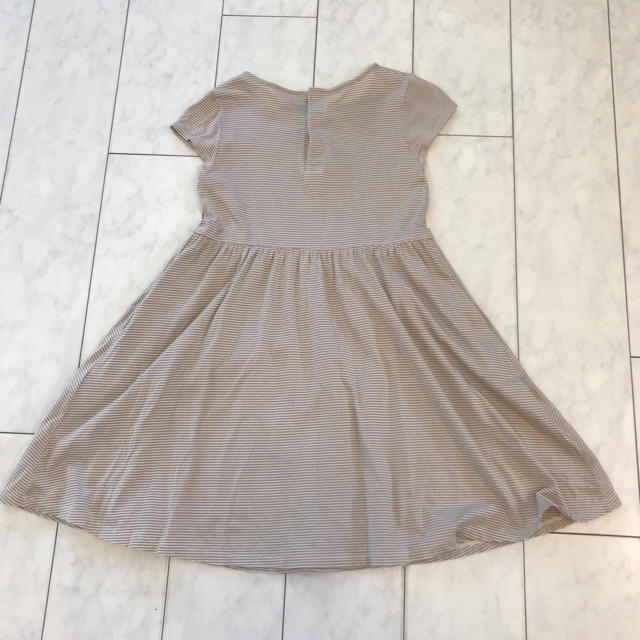 BeBe(ベベ)のBeBe 130cm ワンピース キッズ/ベビー/マタニティのキッズ服女の子用(90cm~)(ワンピース)の商品写真