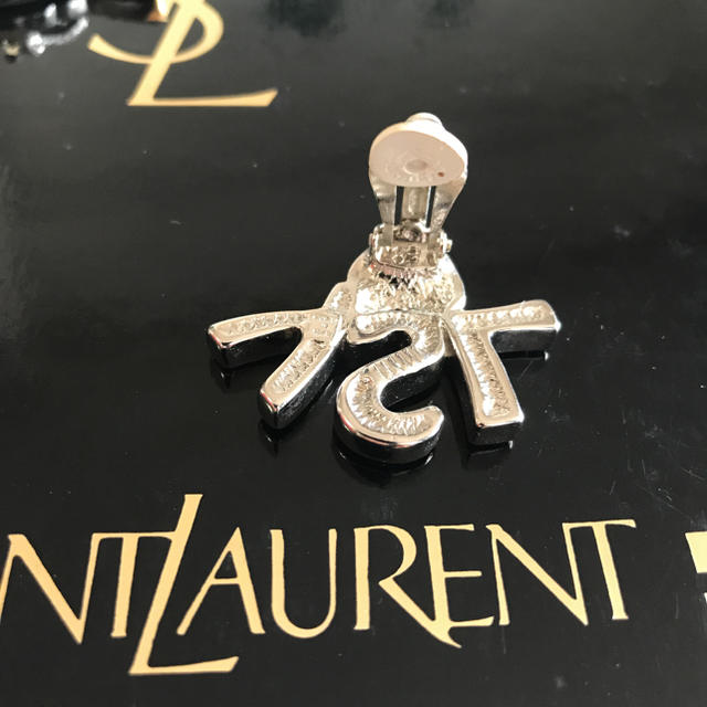 Saint Laurent(サンローラン)のイヴ・サンローランイヤリング レディースのアクセサリー(イヤリング)の商品写真