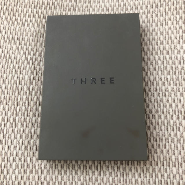 THREE(スリー)のTHREE アイディメンショナルクアッドパレット 03 アイシャドウ コスメ/美容のベースメイク/化粧品(アイシャドウ)の商品写真