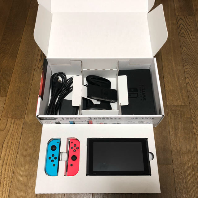 Nintendo Switch(ニンテンドースイッチ)のニンテンドー Switch エンタメ/ホビーのゲームソフト/ゲーム機本体(家庭用ゲーム機本体)の商品写真