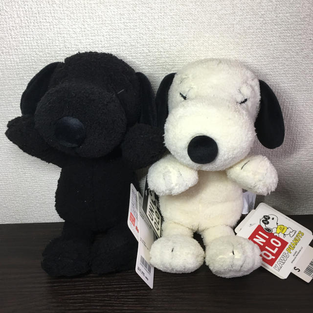 UNIQLO(ユニクロ)のUNIQLO KAWS×PEANUTS スヌーピーぬいぐるみ エンタメ/ホビーのおもちゃ/ぬいぐるみ(ぬいぐるみ)の商品写真