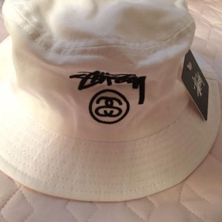 ステューシー(STUSSY)のSTUSSYバケットハット ホワイト(ハット)