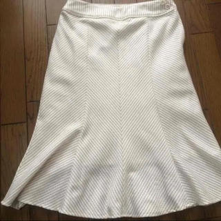 フェリシモ(FELISSIMO)のフェリシモ マーメイド 上品スカート　(ひざ丈スカート)