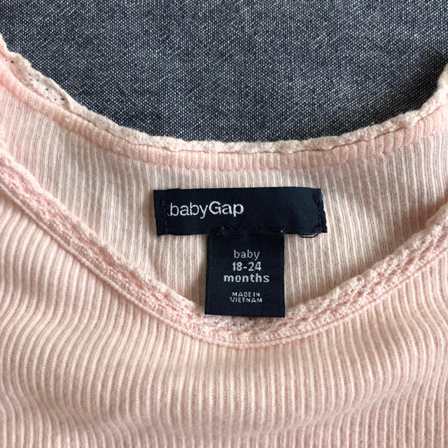 babyGAP(ベビーギャップ)の☆美品☆babyGap 2枚セット　80サイズ キッズ/ベビー/マタニティのベビー服(~85cm)(ロンパース)の商品写真