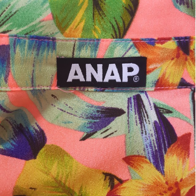 ANAP(アナップ)の♥ANAP♥トロピカル柄 蛍光ピンク レディースのトップス(シャツ/ブラウス(半袖/袖なし))の商品写真