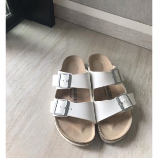 ビルケンシュトック(BIRKENSTOCK)の美品♪ 2回のみ着用 ホワイト(サンダル)