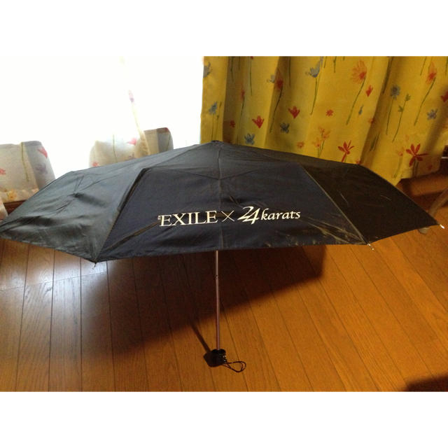 24karats(トゥエンティーフォーカラッツ)のEXILEグッズ 折り畳み傘 レディースのファッション小物(傘)の商品写真