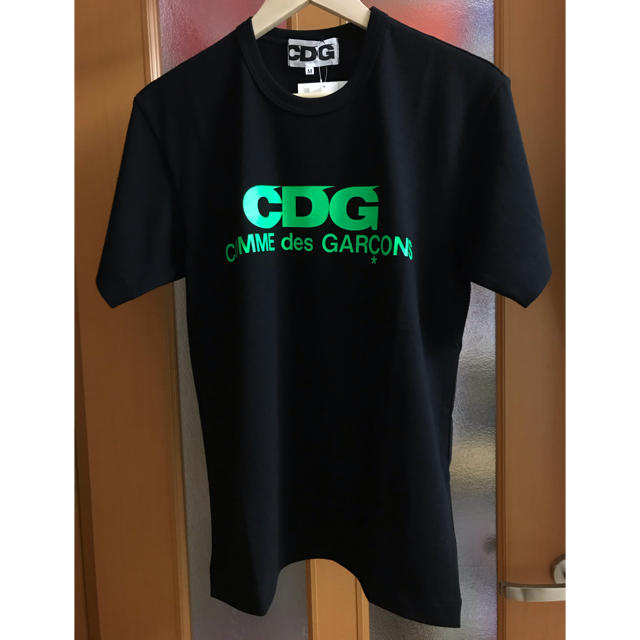 COMME des GARCONS(コムデギャルソン)のCDG tシャツ メンズのトップス(Tシャツ/カットソー(半袖/袖なし))の商品写真