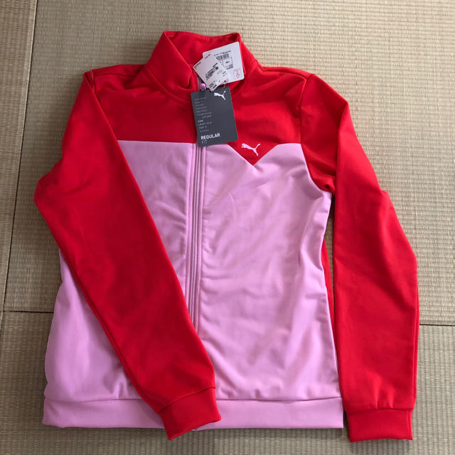 PUMA(プーマ)の新品★150cm[PUMA] ジャージ上下セット★女の子 キッズ/ベビー/マタニティのキッズ服女の子用(90cm~)(ジャケット/上着)の商品写真