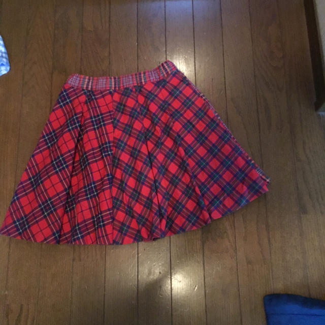 mikihouse(ミキハウス)の赤チェックラップスカート キッズ/ベビー/マタニティのキッズ服女の子用(90cm~)(スカート)の商品写真