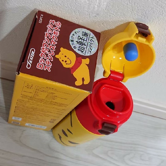 くまのプーさん(クマノプーサン)のプーさん 新品 超軽量 ロック付ワンプッシュマグボトル 360ml キッズ/ベビー/マタニティの授乳/お食事用品(水筒)の商品写真