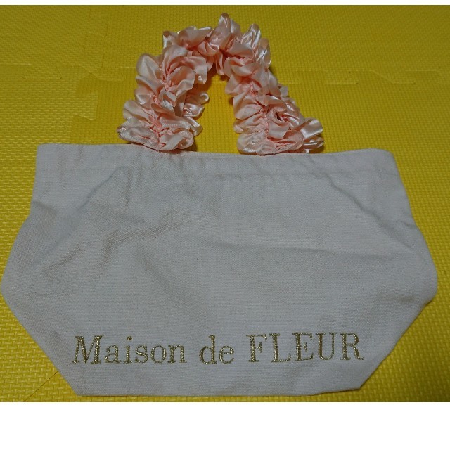 Maison de FLEUR(メゾンドフルール)の期間限定値下げ★メゾンドフルール フリル バッグ レディースのバッグ(トートバッグ)の商品写真