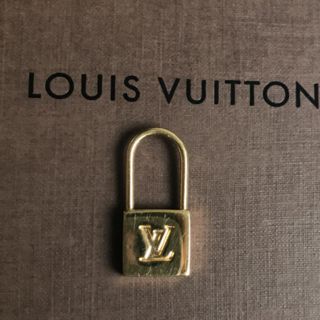 ルイヴィトン(LOUIS VUITTON)のルイヴィトン チャーム 部品パーツ(バッグチャーム)