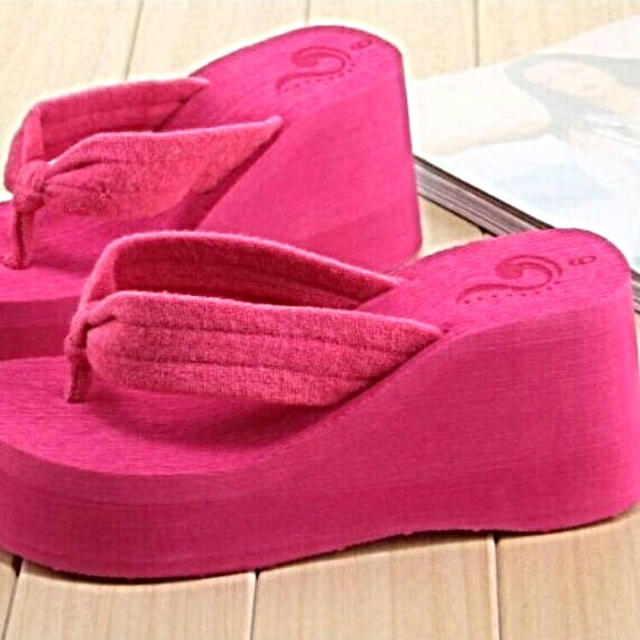 ビーチサンダル 厚底 ブラック ピンク  レディースの靴/シューズ(サンダル)の商品写真