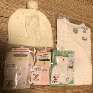 コンビミニ(Combi mini)の新生児 短肌着 ミトン 帽子 靴下 くつ下(肌着/下着)