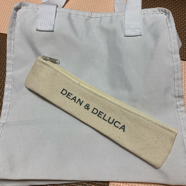 DEAN & DELUCA(ディーンアンドデルーカ)の今だけおまけ付き【DEAN&DELUCA】保冷バッグ インテリア/住まい/日用品のキッチン/食器(弁当用品)の商品写真