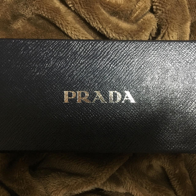 PRADA(プラダ)のPRADAプラダ VITELLO6連キーケース レディースのファッション小物(キーケース)の商品写真