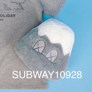 メディコムトイ(MEDICOM TOY)の送料無料 限定 KAWS HOLIDAY JAPAN 富士山 ぬいぐるみ 灰色(ぬいぐるみ)