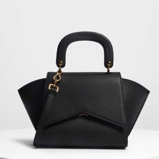 チャールズアンドキース(Charles and Keith)のCHARLES &KEITH シティバック(ショルダーバッグ)