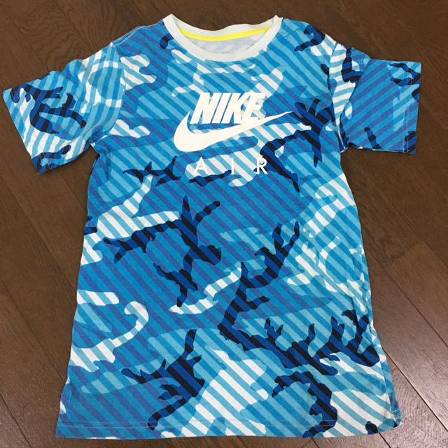 NIKE(ナイキ)のナイキTシャツ キッズ/ベビー/マタニティのキッズ服男の子用(90cm~)(Tシャツ/カットソー)の商品写真