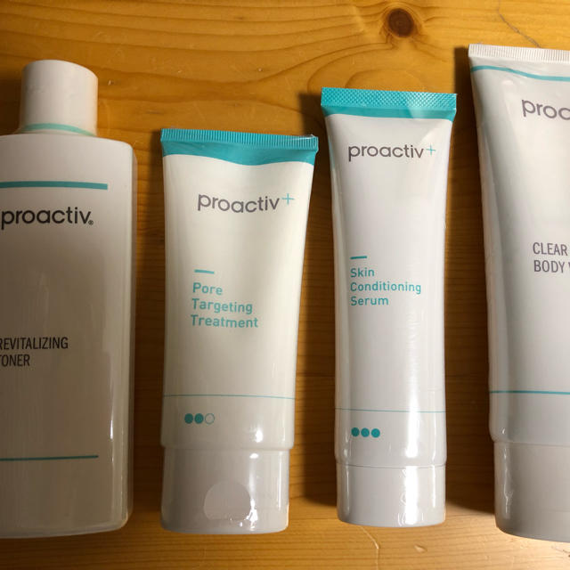 proactiv(プロアクティブ)のプロアクティブ 4点セット プロアクティブプラス コスメ/美容のスキンケア/基礎化粧品(その他)の商品写真