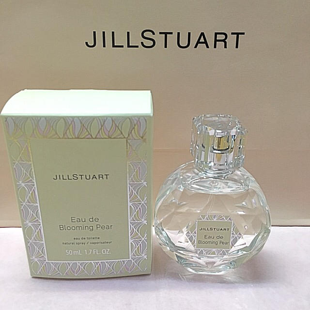 JILLSTUART(ジルスチュアート)のジルスチュアート♡  オードトワレブルーミングペアー香水 コスメ/美容の香水(香水(女性用))の商品写真