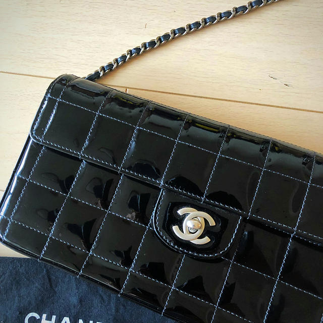 CHANEL⭐︎ シャネル ♡トリプルココ エナメルチェーンショルダーバッグ