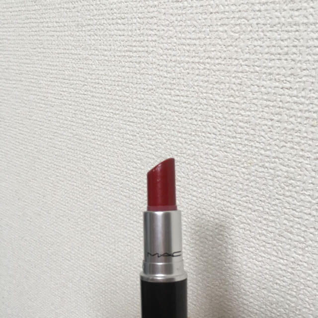 MAC(マック)のMAC 口紅 ブレイブレッド 赤リップ コスメ/美容のベースメイク/化粧品(口紅)の商品写真
