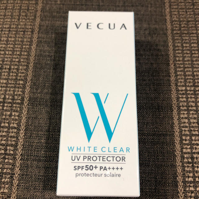 VECUA(ベキュア)のVECUA ホワイトクリア UVプロテクターC 日やけ止め美容液 30g コスメ/美容のボディケア(日焼け止め/サンオイル)の商品写真