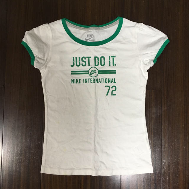 NIKE(ナイキ)のナイキ Tシャツ レディースのトップス(Tシャツ(半袖/袖なし))の商品写真