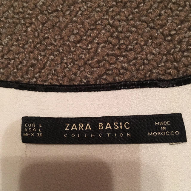 ZARA(ザラ)のザラ ブラウス L レディースのトップス(シャツ/ブラウス(半袖/袖なし))の商品写真